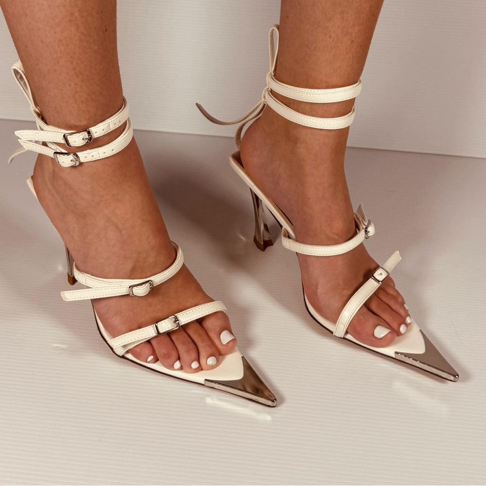 Azalea Wang Celesia-White Ankle Strap Metal Toe NWT Size 8.5